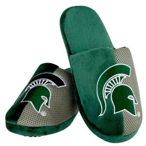MICHIGAN STATE SPARTANS NCAA MENS LOGO STAYCATION SLIPPERS, 7/8 Small